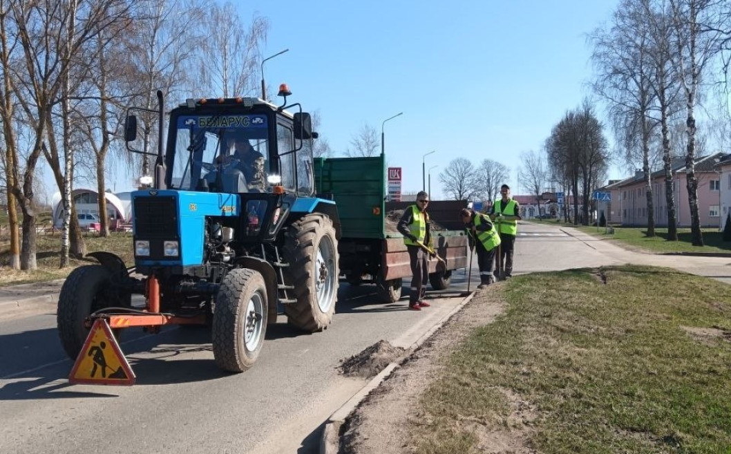 В Городокском районе активно проходит традиционный месячник по благоустройству и санитарной очистке населённых пунктов
