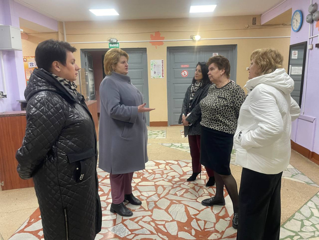 Председатель районного исполнительного комитета лично проверила ход текущего ремонта в Пальминской школе