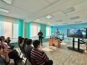 В целях обеспечения безопасности населения в зимний период и предупреждения травматизма в детском саду № 2 состоялась встреча трудового коллектива с начальником Городокского районного отдела по чрезвычайным ситуациям Дмитрием Семёновым