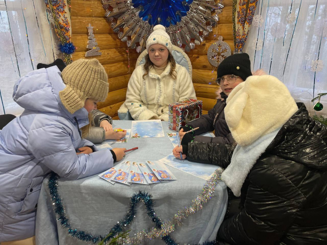 Сказочная резиденция Снегурочки открыла свои двери для всех желающих