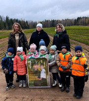 В рамках республиканской акции «Дай лесу новае жыццё!», направленной на восстановление лесов и бережное отношение к природе, своё участие в озеленении родного края внесли и воспитанники детского сада №1 г. Городка — участники дошкольного лесничества «Юные друзья леса»