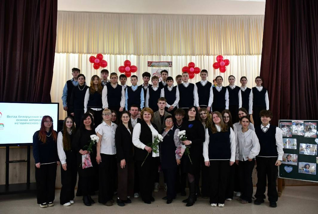 В учреждениях образования Городокщины прошел единый урок «Белорусская женщина — символ силы и вдохновения»
