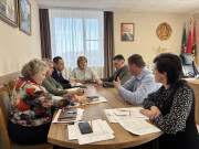 Глава района Ирина Полякова провела кадровый день, в ходе которого прошли собеседования с начальником управления райисполкома, руководителями и специалистами структурных подразделений райисполкома, учреждений и организаций