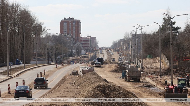 У Віцебску прадаўжаецца рэканструкцыя вуліцы Гагарына